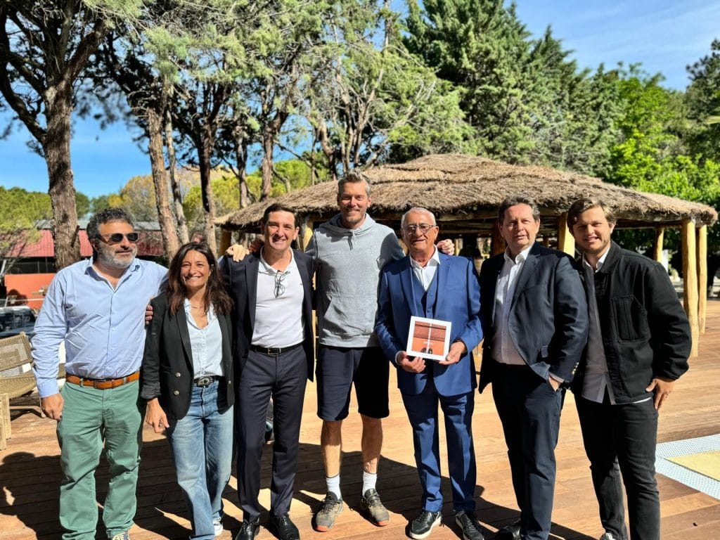 Les fondateurs du setclub et Thomas Enqvist, ambassadeur